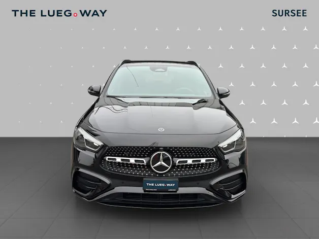 MERCEDES-BENZ GLA 180 7G-DCT