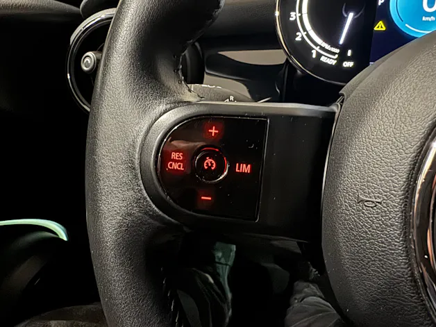 MINI Cooper Camden Edition Steptronic DKG I CH I