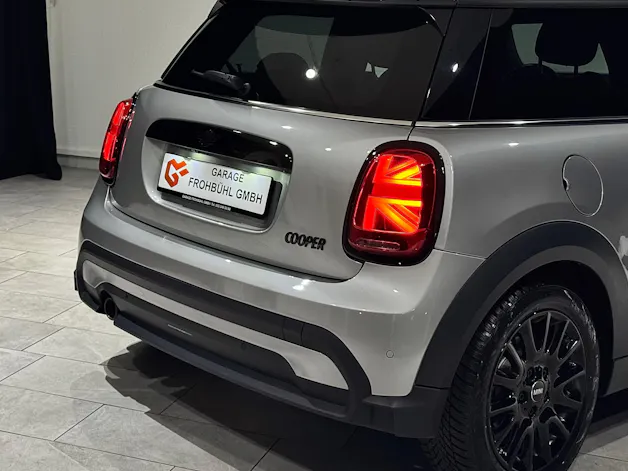 MINI Cooper Camden Edition Steptronic DKG I CH I