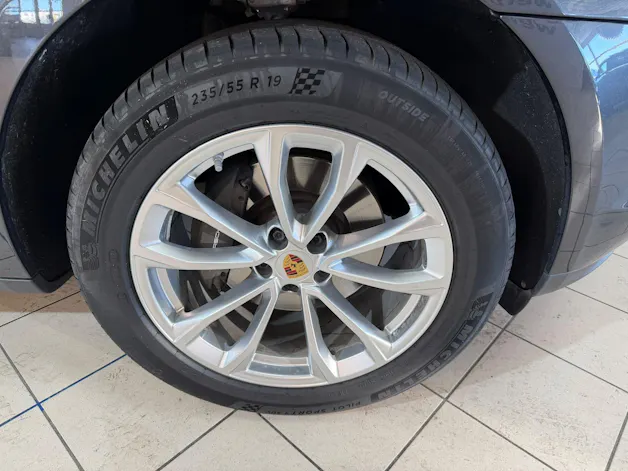 PORSCHE Macan PDK