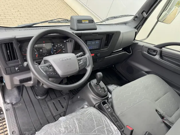 ISUZU M21 TT E MT Alukipper