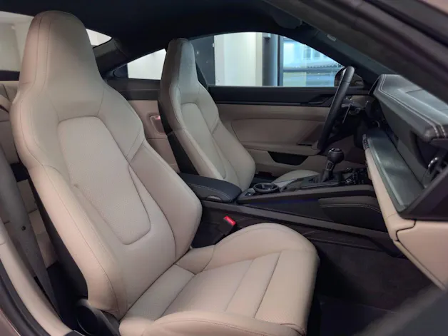 PORSCHE 911 GT3 mit Touring-Paket