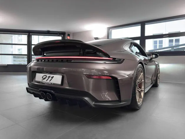 PORSCHE 911 GT3 mit Touring-Paket