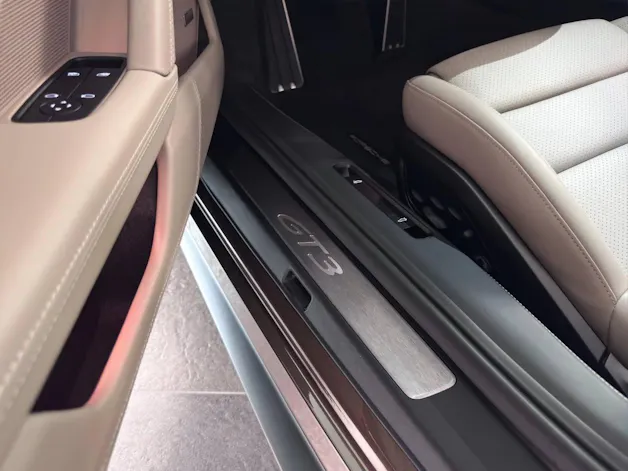 PORSCHE 911 GT3 mit Touring-Paket