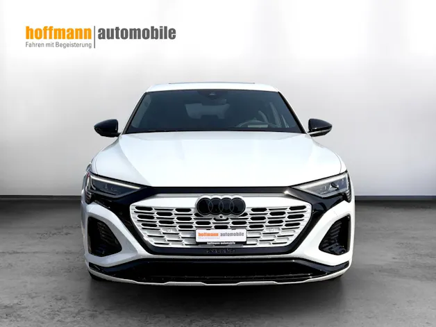AUDI Q8 55 e-tron Black Edition quattro