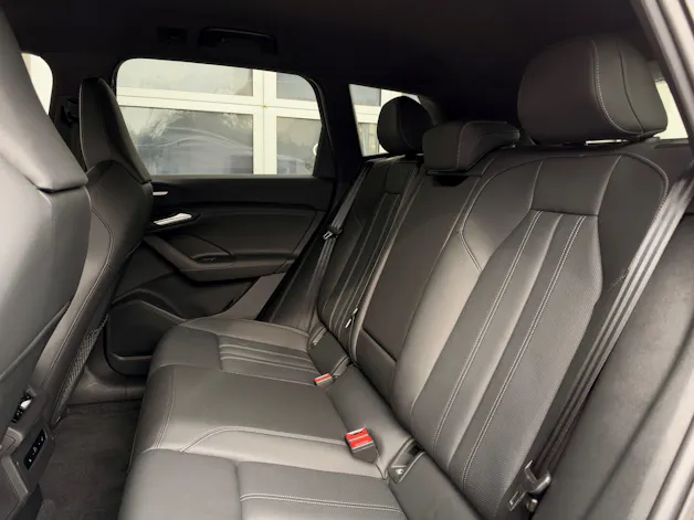 AUDI Q6 e-tron quattro