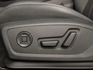 AUDI Q6 e-tron quattro