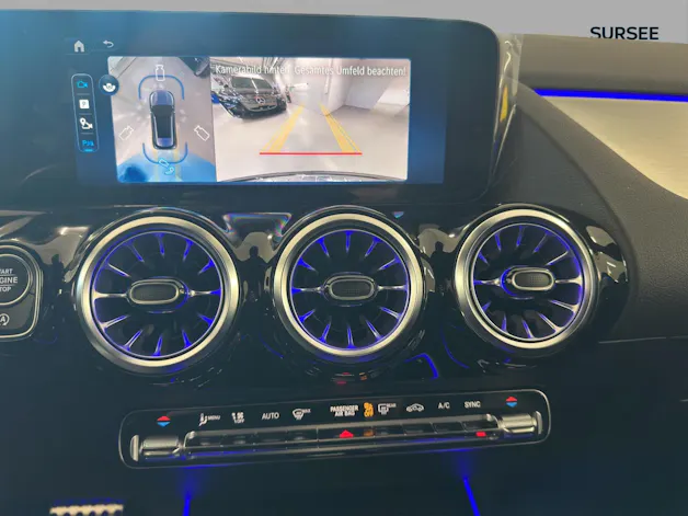 MERCEDES-BENZ GLA 200 Night Star 7G-DCT