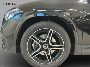 MERCEDES-BENZ GLA 200 Night Star 7G-DCT