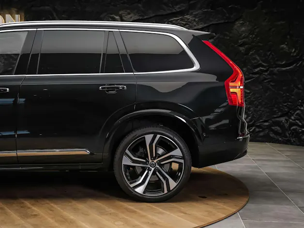 VOLVO XC90 B5 Diesel Mild Hybrid AWD Plus Bright Geartronic *7 Plätzer*Panorama*Sitzbelüftung*Lenkradheizung*360° Kamera*
