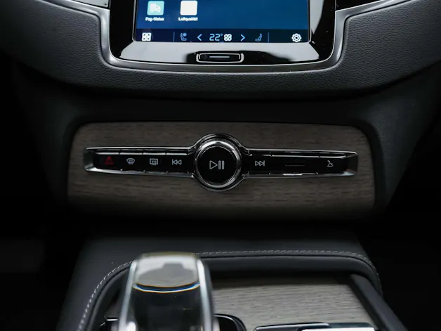 VOLVO XC90 B5 Diesel Mild Hybrid AWD Plus Bright Geartronic *7 Plätzer*Panorama*Sitzbelüftung*Lenkradheizung*360° Kamera*