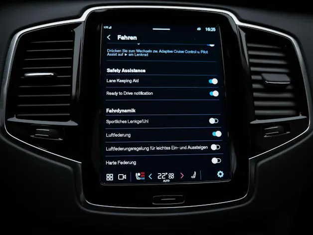 VOLVO XC90 B5 Diesel Mild Hybrid AWD Plus Bright Geartronic *7 Plätzer*Panorama*Sitzbelüftung*Lenkradheizung*360° Kamera*