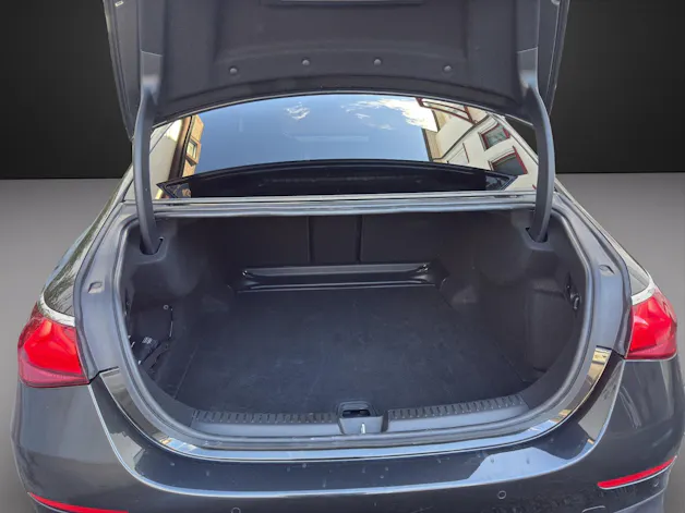 MERCEDES-BENZ E 220 d 4Matic 9G-Tronic