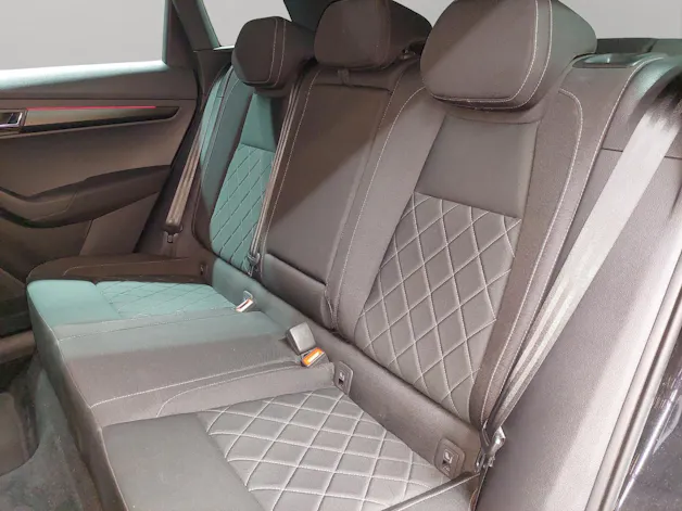 SKODA Karoq 2.0 TSI SportLine 4x4 DSG