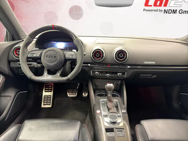 AUDI RS3 Limousine 2.5 TSI quattro S-tronic * DAZA *