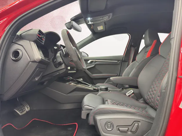 AUDI RS3 Limousine 2.5 TSI quattro S-tronic