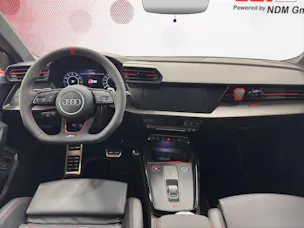 AUDI RS3 Limousine 2.5 TSI quattro S-tronic