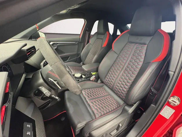 AUDI RS3 Limousine 2.5 TSI quattro S-tronic