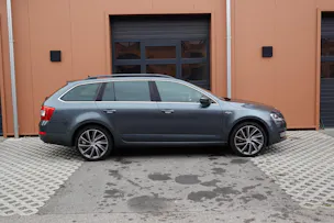 SKODA Octavia Combi 2.0 TDI 4x4 "* CH Auto * Capteurs avant/arrière * Tempomat Adaptatif * Clim Auto * Crochet attelage *"