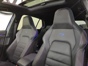 VW Golf VIII 2.0 TSI R Performance Black-Style DSG 4motion