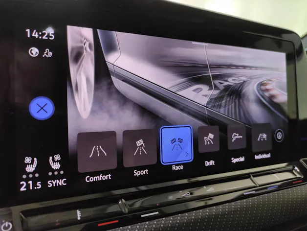VW Golf VIII 2.0 TSI R Performance Black-Style DSG 4motion
