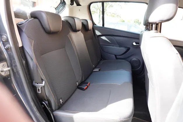 DACIA Sandero Tce 90 Stepway - "CH Auto * Tempomat * Camera de recul * GPS * 8 Roues"