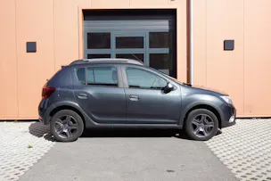DACIA Sandero Tce 90 Stepway - "CH Auto * Tempomat * Camera de recul * GPS * 8 Roues"