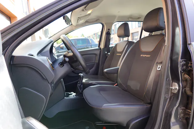 DACIA Sandero Tce 90 Stepway - "CH Auto * Tempomat * Camera de recul * GPS * 8 Roues"