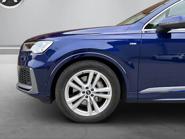 AUDI Q7 55 TFSI S Line quattro tiptronic