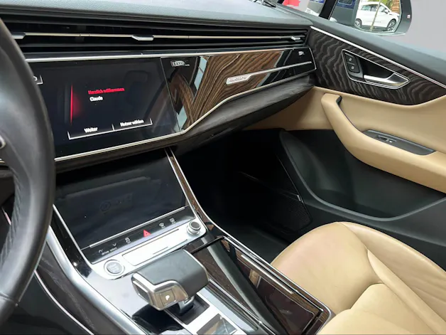 AUDI Q7 55 TFSI S Line quattro tiptronic