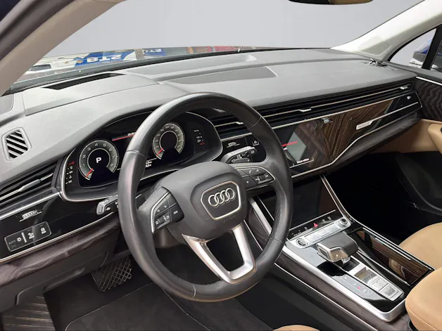 AUDI Q7 55 TFSI S Line quattro tiptronic
