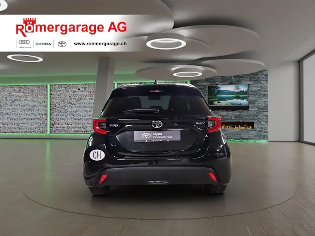 Toyota Yaris 1.5 VVT-i HSD Trend