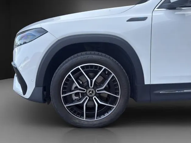 MERCEDES-BENZ EQB 300 4Matic AMG Line