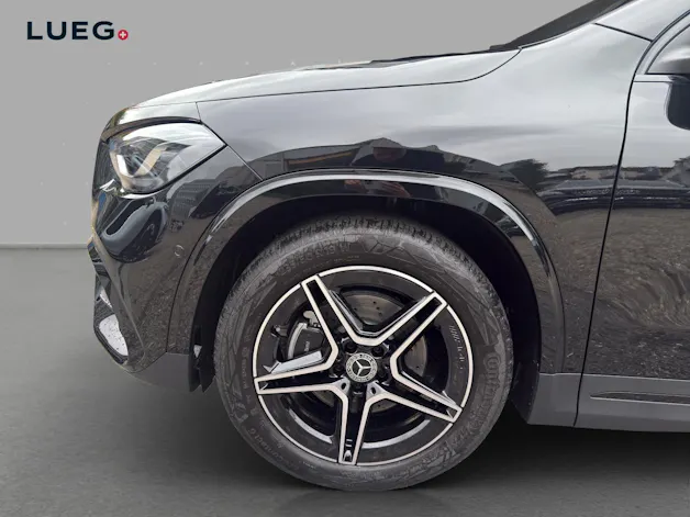 MERCEDES-BENZ GLA 200 Night Star 7G-DCT