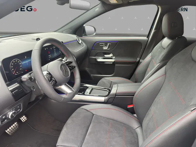 MERCEDES-BENZ GLA 200 Night Star 7G-DCT