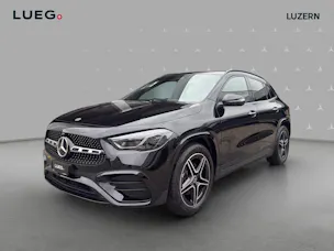 MERCEDES-BENZ GLA 200 Night Star 7G-DCT