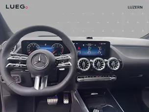 MERCEDES-BENZ GLA 200 Night Star 7G-DCT