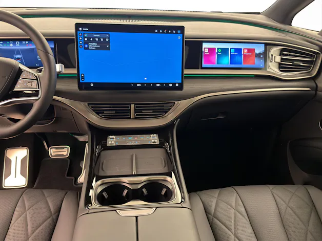 DENZA D9 GT DM-i Ultimate AWD