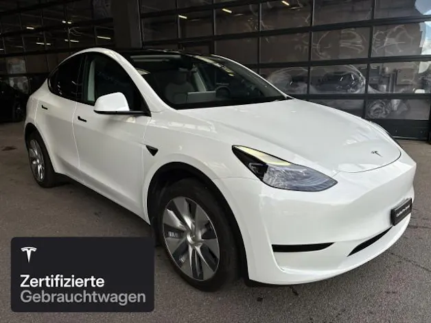Tesla Model Y Rear-Wheel Drive