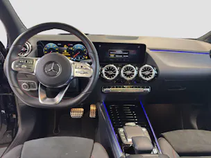 MERCEDES-BENZ GLA 200 AMG Line 4MATIC