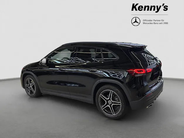 MERCEDES-BENZ GLA 200 AMG Line 4MATIC