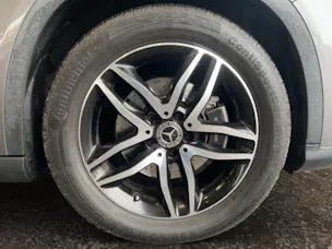MERCEDES-BENZ GLA 250 AMG Line 4Matic