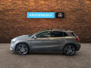 MERCEDES-BENZ GLA 250 AMG Line 4Matic