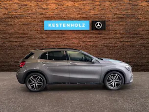 MERCEDES-BENZ GLA 250 AMG Line 4Matic