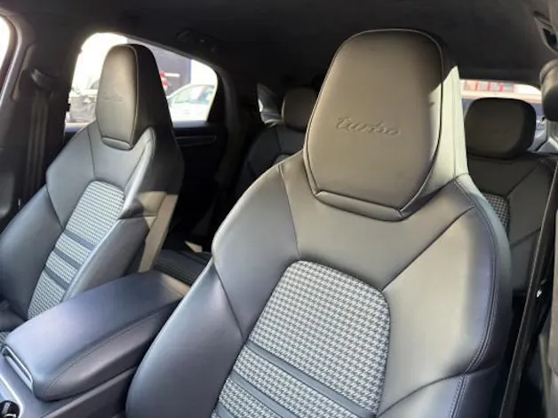 PORSCHE Cayenne Turbo Coupé