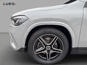 MERCEDES-BENZ GLA 250 4Matic 8G-DCT Swiss Star