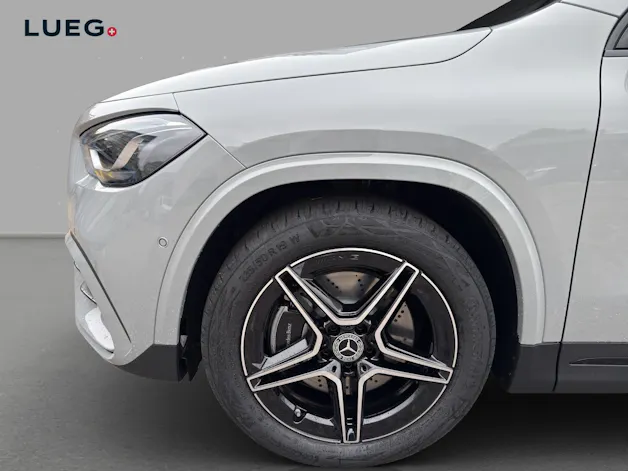 MERCEDES-BENZ GLA 250 4Matic 8G-DCT Swiss Star