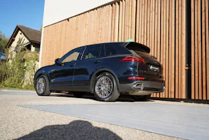PORSCHE CAYENNE DIESEL l 262 PS