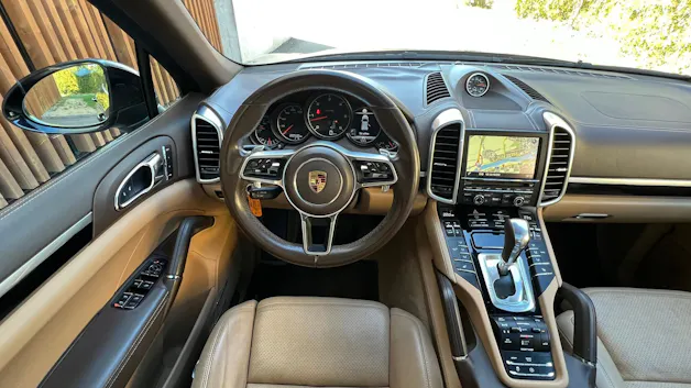 PORSCHE CAYENNE DIESEL l 262 PS