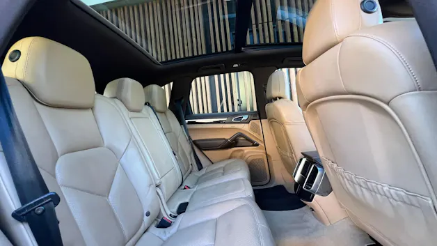 PORSCHE CAYENNE DIESEL l 262 PS